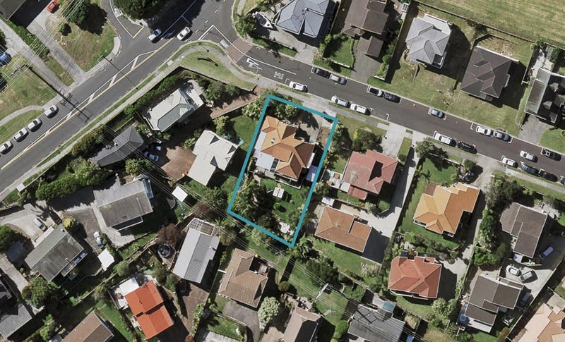 3 Highgrove Lane, Totara Vale, Auckland - Carousel 1
