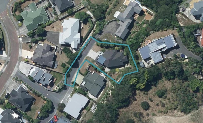 2 Tombane Lane, Papakowhai, Porirua - Carousel 1