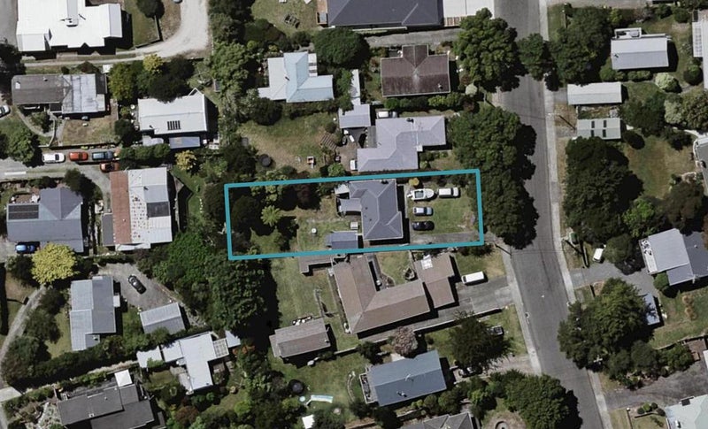 105 Alexander Road, Raumati Beach, Paraparaumu - Carousel 1