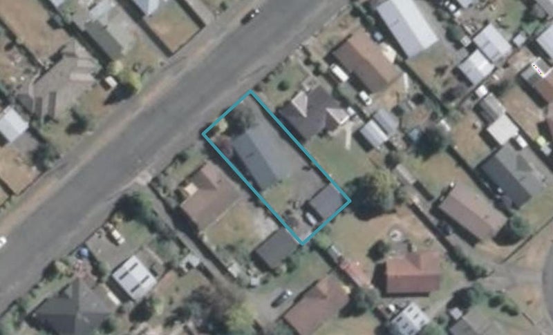 12 Brucefield Avenue, Netherby, Ashburton - Carousel 1