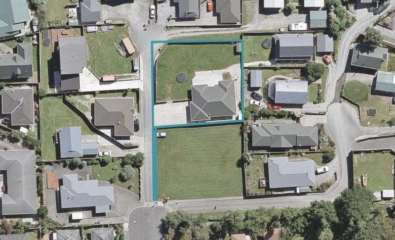 2 Montgomery Street, Stokes Valley, Lower Hutt - Carousel 1