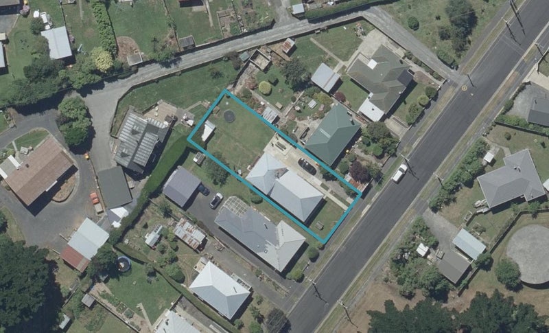 14 Tilburn Street, Halfway Bush, Dunedin - Carousel 1