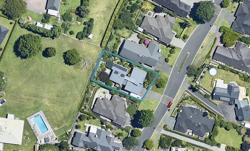 24 Raukawa Drive, Bethlehem, Tauranga - Carousel 1