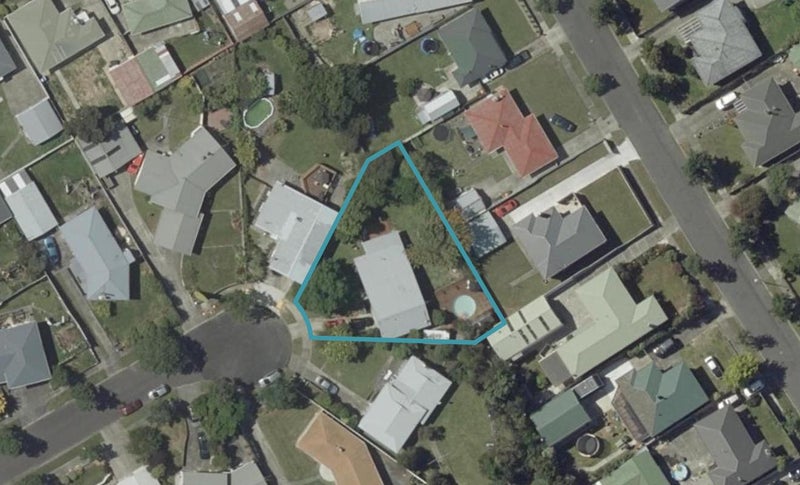 5 Mahia Place, Kelvin Grove, Palmerston North - Carousel 1
