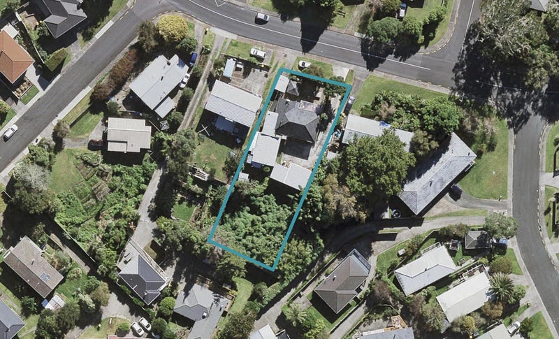 1/45 Weldene Avenue, Glenfield, Auckland - Carousel 1