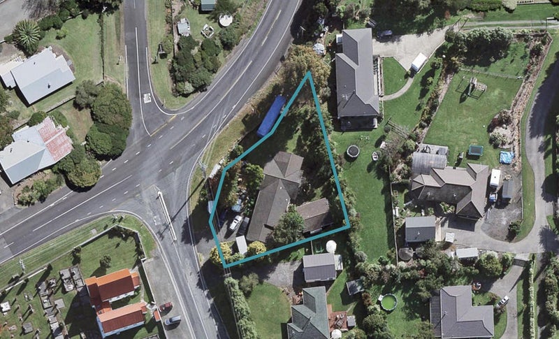 3 Peak Road, Helensville - Carousel 1