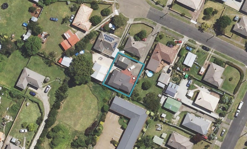 4 De Costa Avenue, Te Hapara, Gisborne - Carousel 1