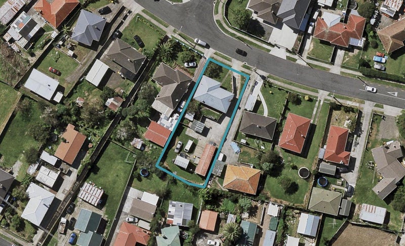 2/10 Fisher Crescent, Ōtara, Auckland - Carousel 1