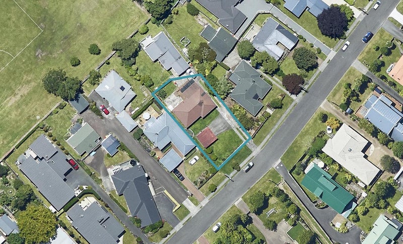 16 Larcy Road, Lynmore, Rotorua - Carousel 1