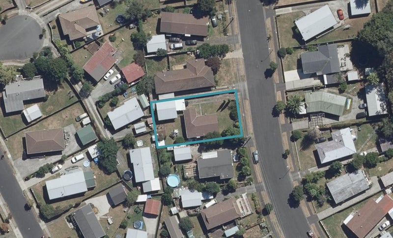 13 Coventry Road, Melville, Hamilton - Carousel 1