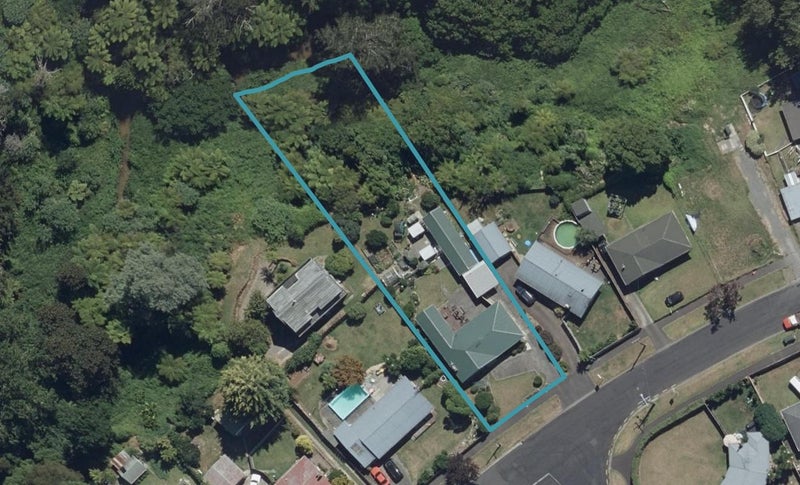 81 Bruce Avenue, Glenview, Hamilton - Carousel 1