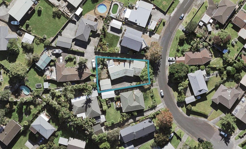 11 Prior Place, Glendene, Auckland - Carousel 1