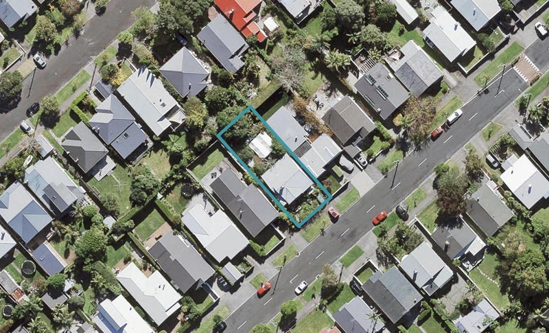 34 Warwick Avenue, Westmere, Auckland - Carousel 1