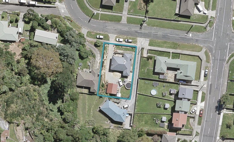 5 Logie Street, Stokes Valley, Lower Hutt - Carousel 1