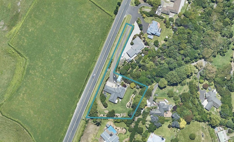 563 Cambridge Road, Tauriko, Tauranga - Carousel 1