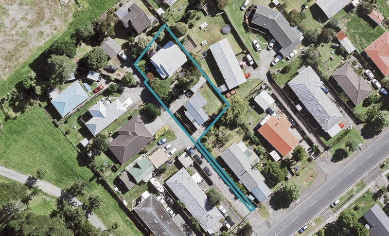 1/193A Henderson Valley Road, Henderson, Auckland - Carousel 1