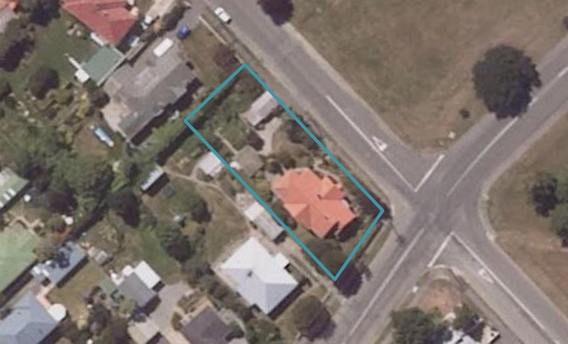 112 Perth Street, Holmes Hill, Oamaru - Carousel 1