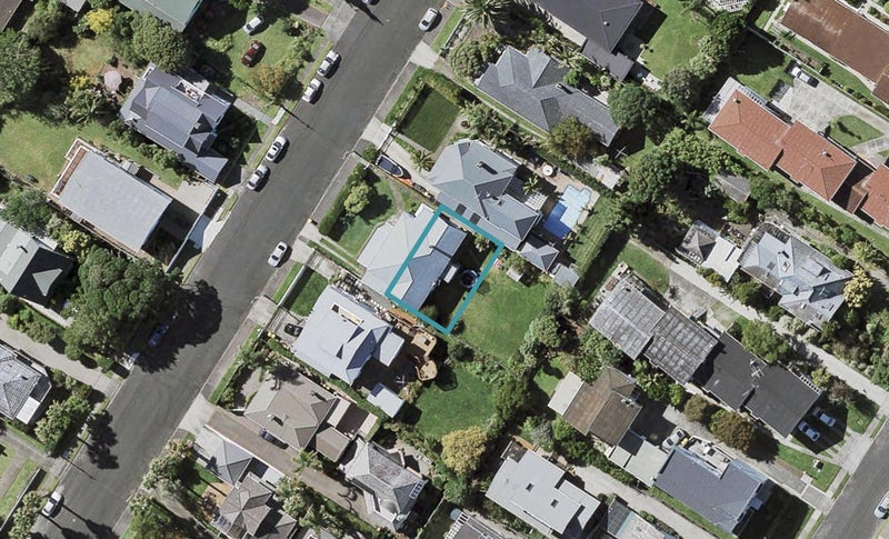 10B Bayview Road, Hauraki, Auckland - Carousel 1