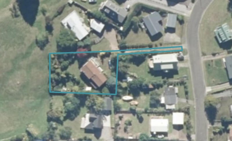18 Angela Place, Taupo - Carousel 1