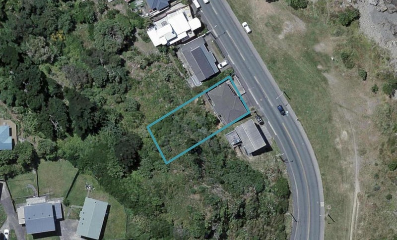 328 Queens Drive, Lyall Bay, Wellington - Carousel 1