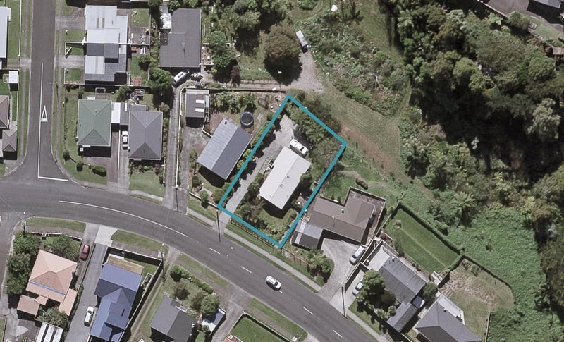 40 Omata Road, Marfell, New Plymouth - Carousel 1