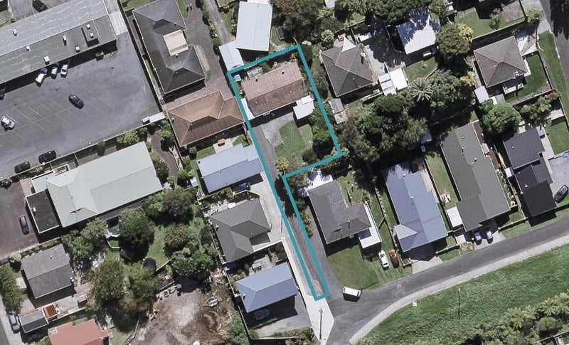 2/28 Moulton Street, Moturoa, New Plymouth - Carousel 1