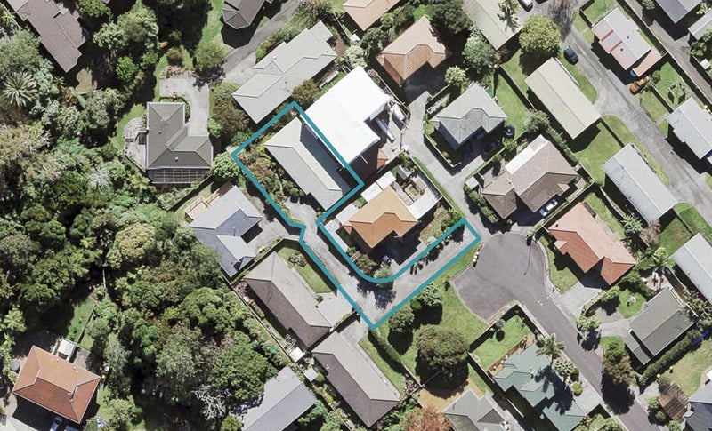 8 Davern Lane, New Lynn, Auckland - Carousel 1