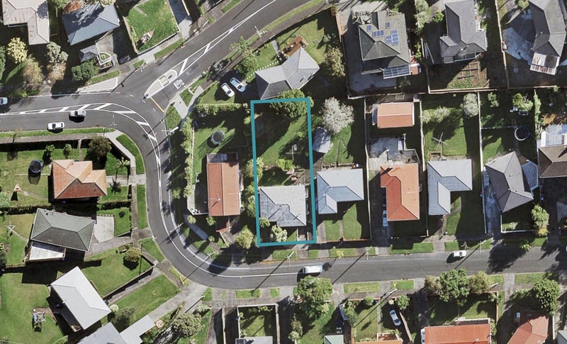 63 Mary Dreaver Street, New Windsor, Auckland - Carousel 1
