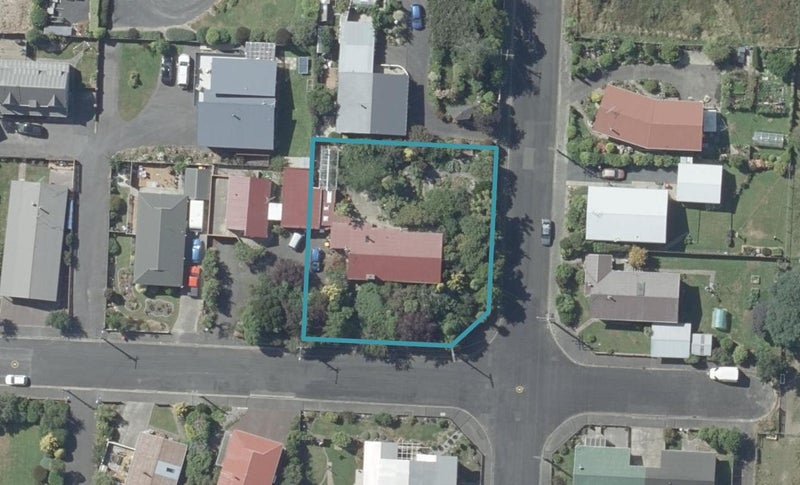 18 Christie Street, Abbotsford, Dunedin - Carousel 1
