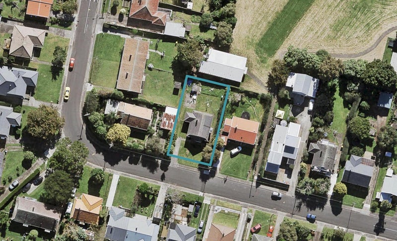 11 Shorwell Street, Sandringham, Auckland - Carousel 1