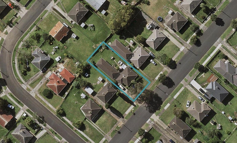 82 Gilbert Road, Otara, Auckland - Carousel 1