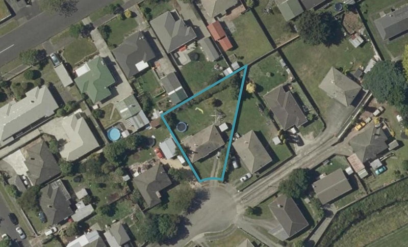 17 Montrose Place, Takaro, Palmerston North - Carousel 1