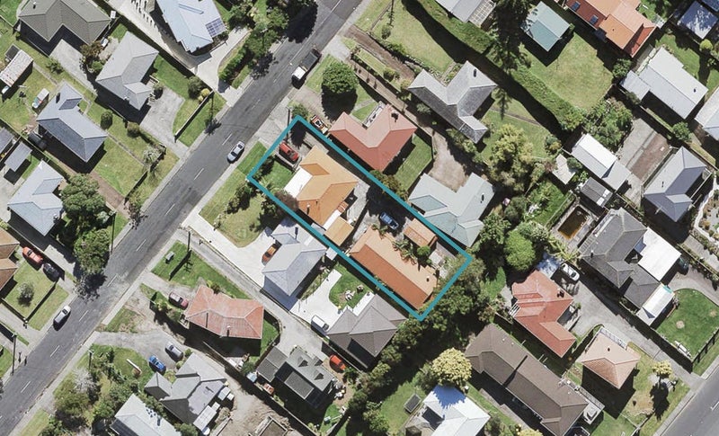 54 Farquhar Road, Glendene, Auckland - Carousel 1