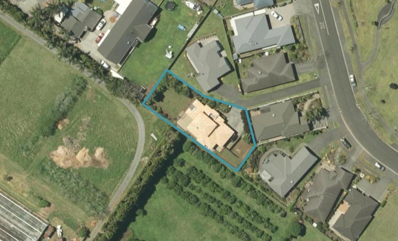 16 Ranui Avenue, Kerikeri, Kerikeri - Carousel 1