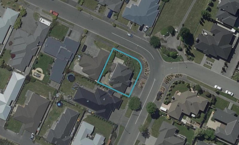 19 Te Pihopa Way, Aidanfield, Christchurch - Carousel 1