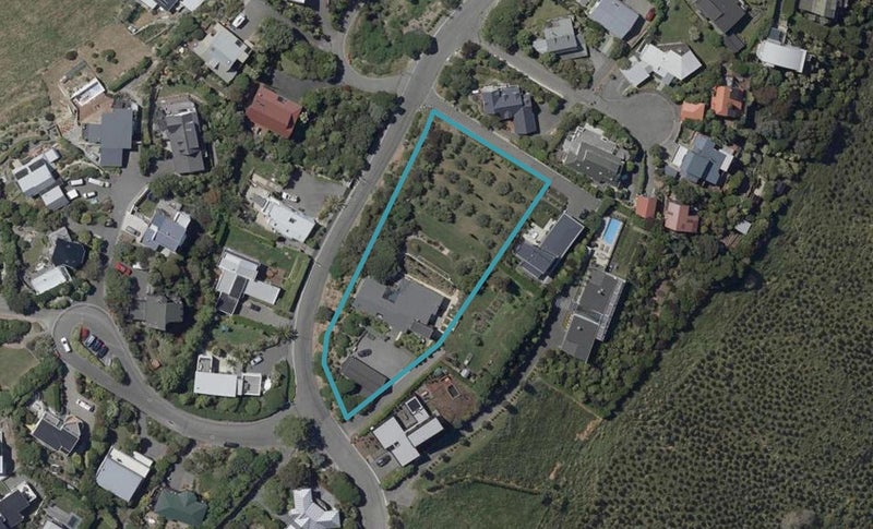 132 Richmond Hill Road, Richmond Hill, Christchurch - Carousel 1