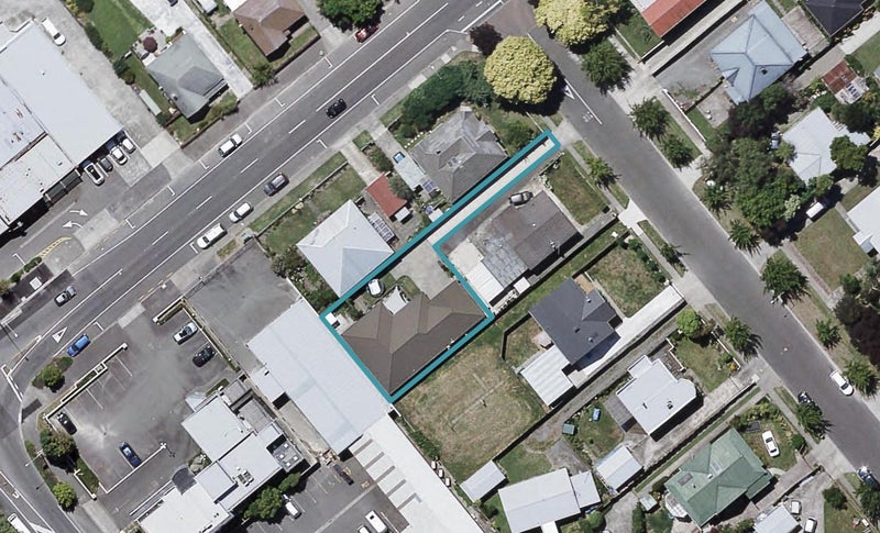 712 Queen Street West, Saint Leonards, Hastings - Carousel 1