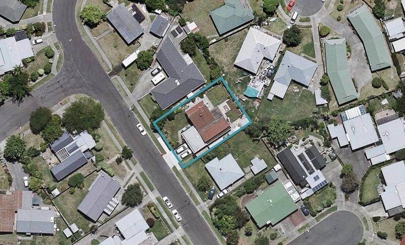 17 Wynyard Crescent, Tamatea, Napier - Carousel 1
