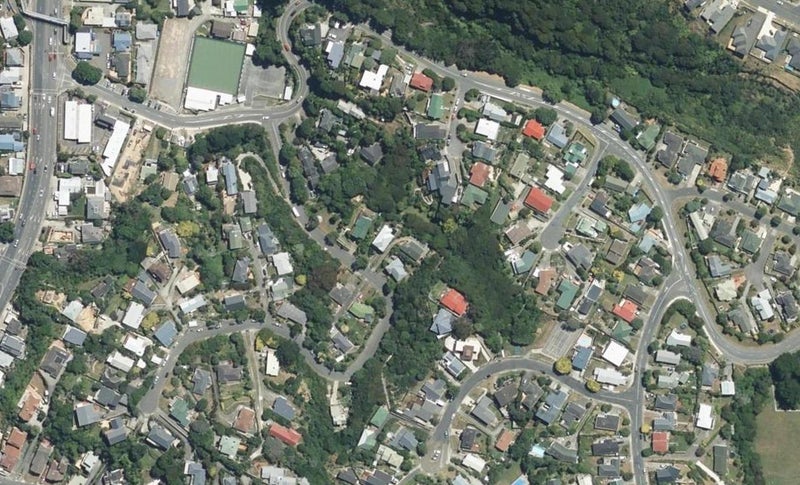 7 Taupo Crescent, Plimmerton, Porirua - Carousel 1