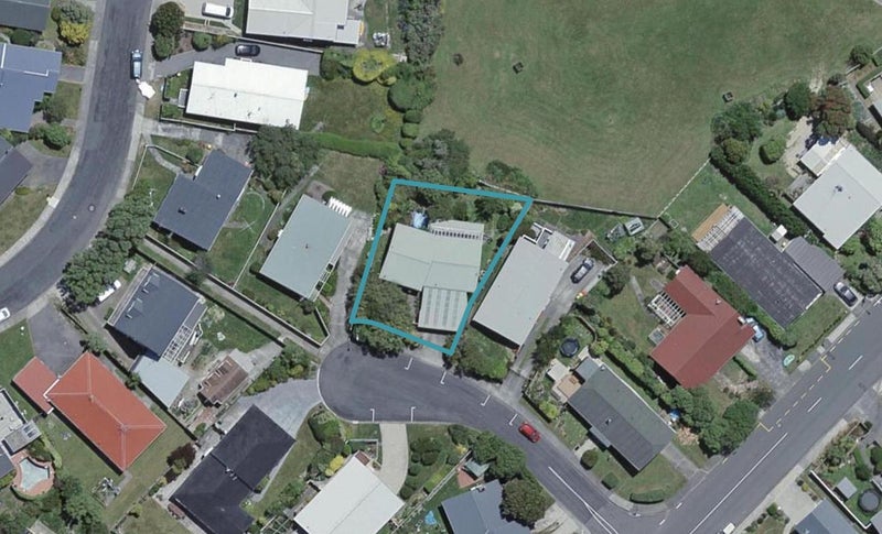 5 Windermeer Grove, Churton Park, Wellington - Carousel 1