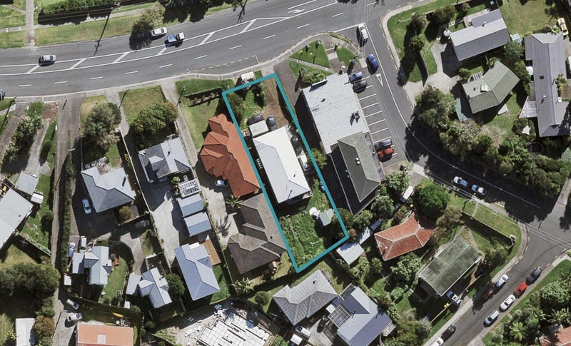 246 Wairau Road, Glenfield, Auckland - Carousel 1