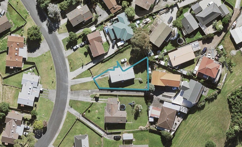 16D Rena Place, West Harbour, Auckland - Carousel 1