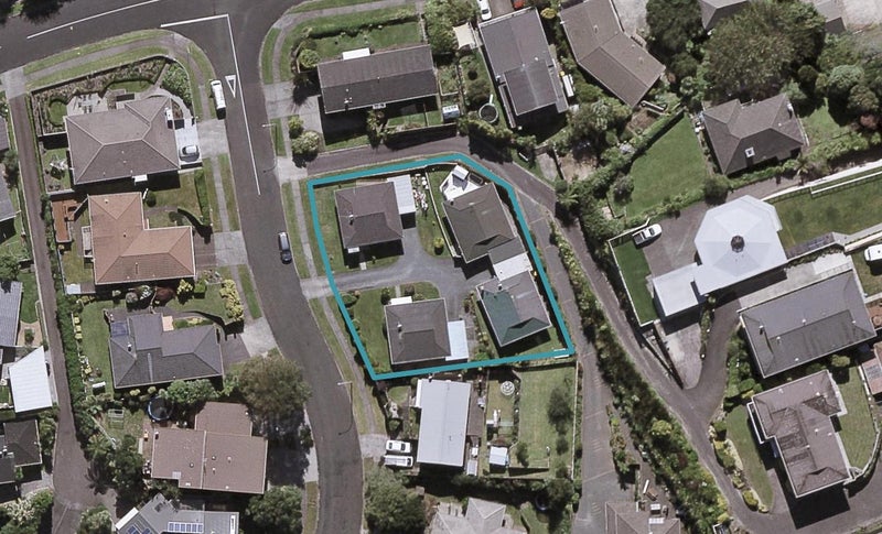 1/5 Rossiter Crescent, Lynmouth, New Plymouth - Carousel 1