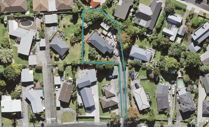 48 Kirby Street, Glendene, Auckland - Carousel 1