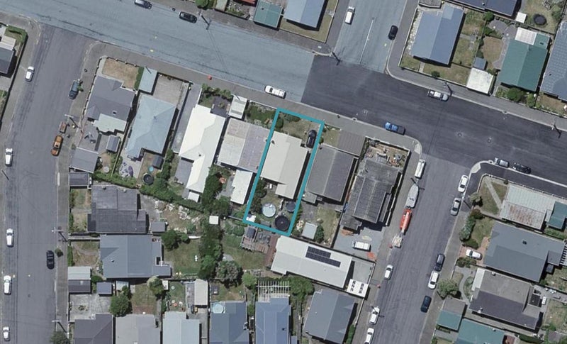 28 Resolution Street, Lyall Bay, Wellington - Carousel 1