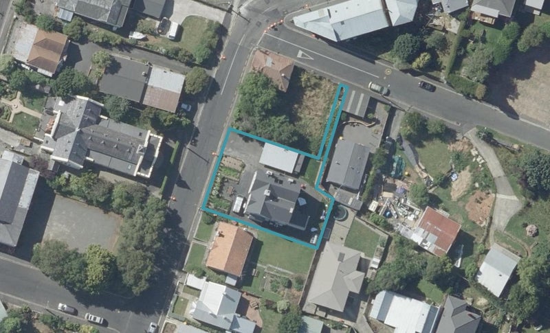 31 Glenpark Avenue, Mornington, Dunedin - Carousel 1