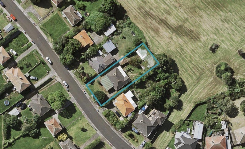 31 Oran Road, Panmure, Auckland - Carousel 1