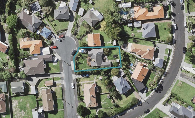 6 Ajax Street, Narrow Neck, Auckland - Carousel 1