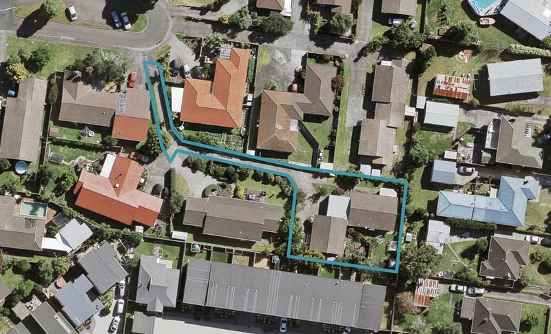1/25 Ti Nana Crescent, Henderson, Auckland - Carousel 1