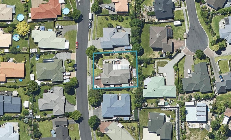 9 Hidcote Place, Bethlehem, Tauranga - Carousel 1